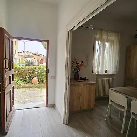 Appartamento Via Roma Castelnuovo D'Elsa Exterior photo