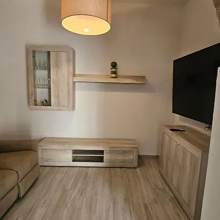 Appartamento Via Roma Castelnuovo D'Elsa Exterior photo