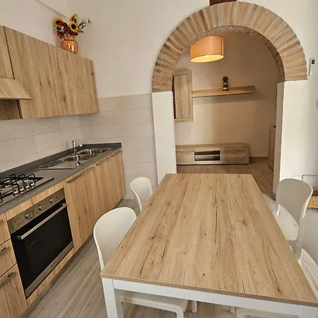 Appartamento Via Roma Castelnuovo D'Elsa Exterior photo